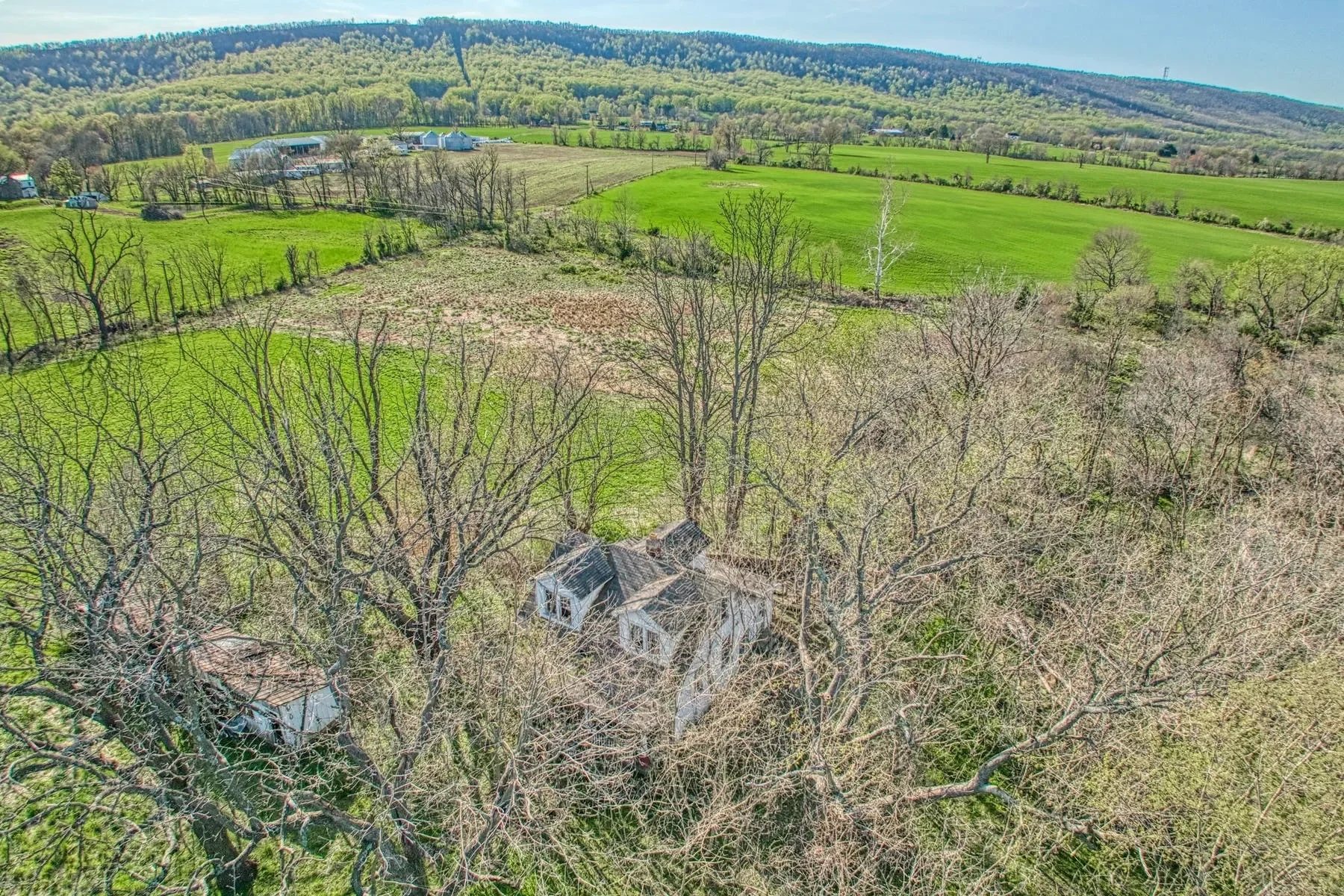 12347 Axline Road , Lovettsville, VA 20180, Lovettsville, Virginia, United States. - Photo 12
