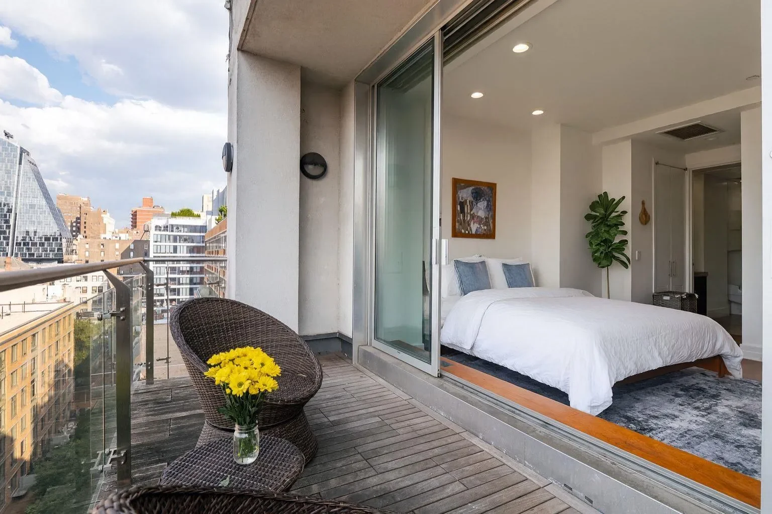 LOFT 14, 135 W 14TH ST, New York, New York, United States. - Photo 17