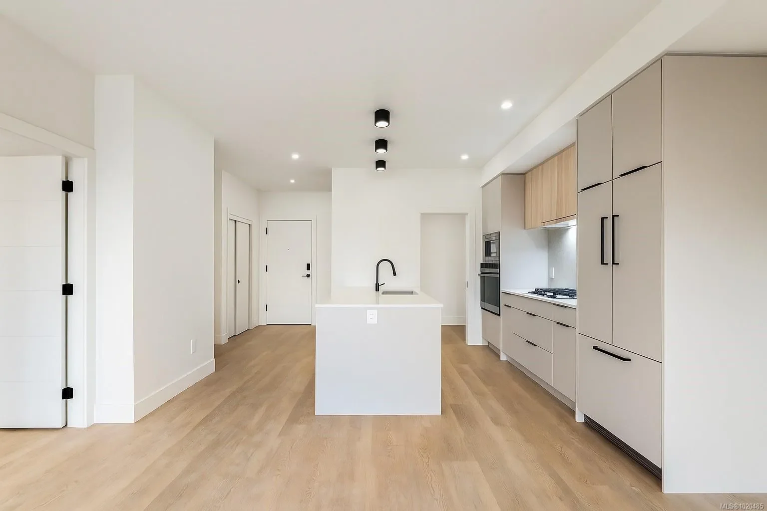 2341 Bear Mountain Pkwy 308, Langford, British Columbia, Canada. - Photo 9