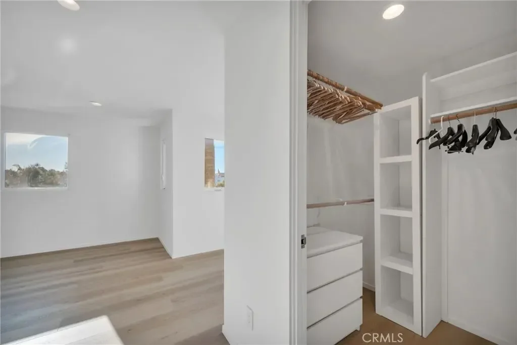 514 Ardmore, Hermosa Beach, California, United States. - Photo 22