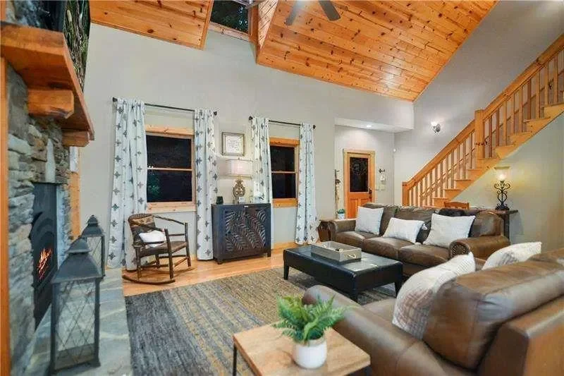 411 Gunite Circle, Ellijay, Georgia, United States. - Photo 2