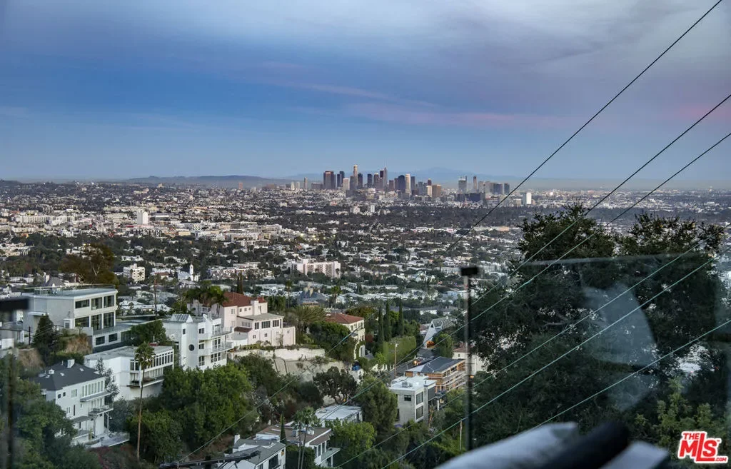 8638 Hollywood Boulevard, Los Angeles, California, United States. - Photo 35