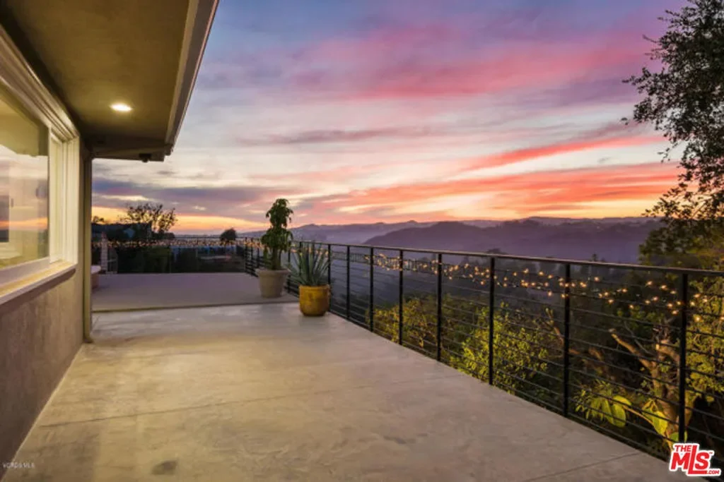 9633 Highridge Drive, Beverly Hills, California, United States. - Photo 31