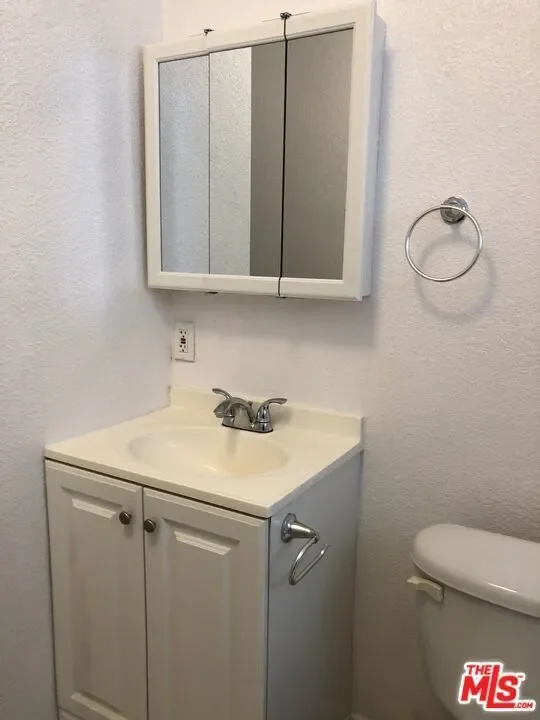 731 S Boyle Avenue, Los Angeles, California, United States. - Photo 52