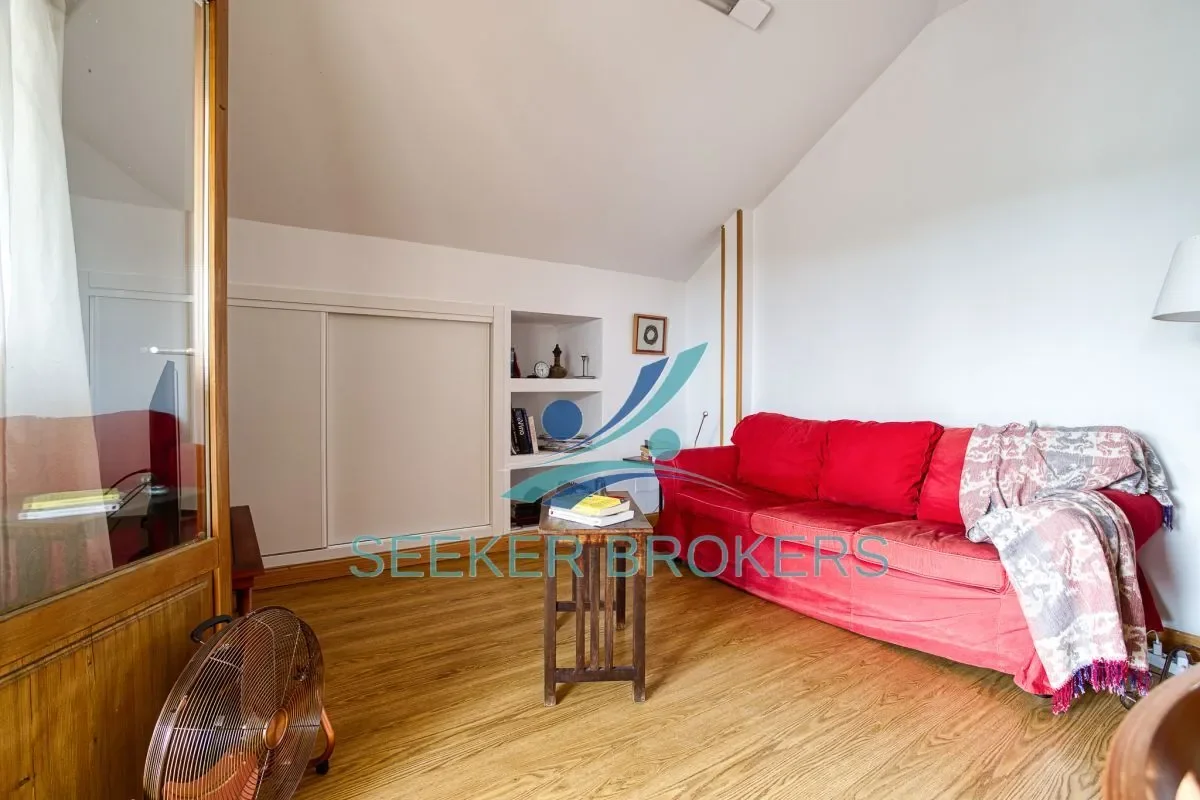 Gallery photo 4