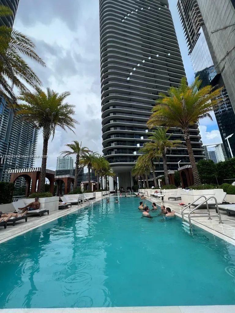 801 S Miami Ave 1804, Miami, Florida, United States. - Photo 17