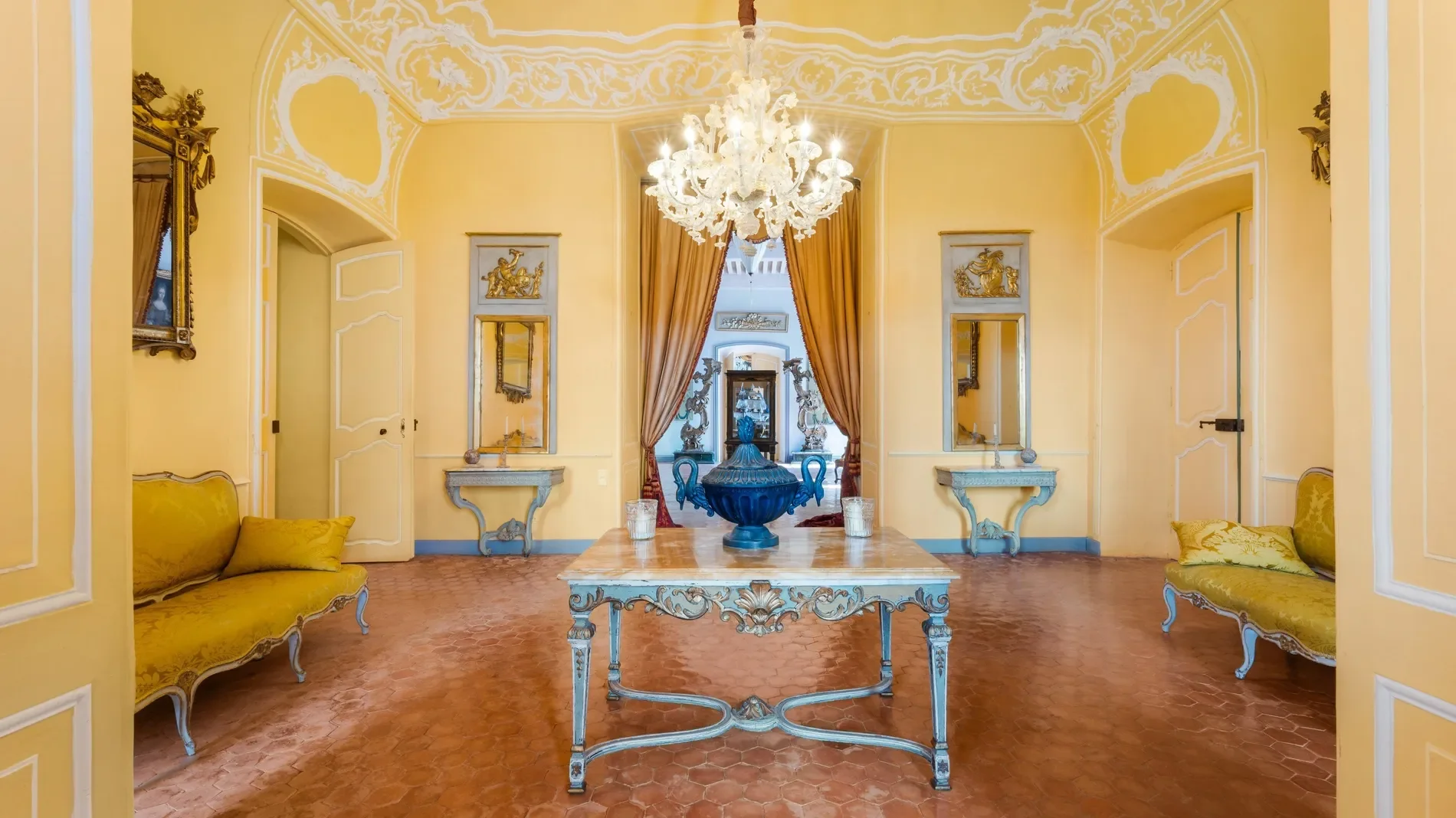 Gallery photo 1
