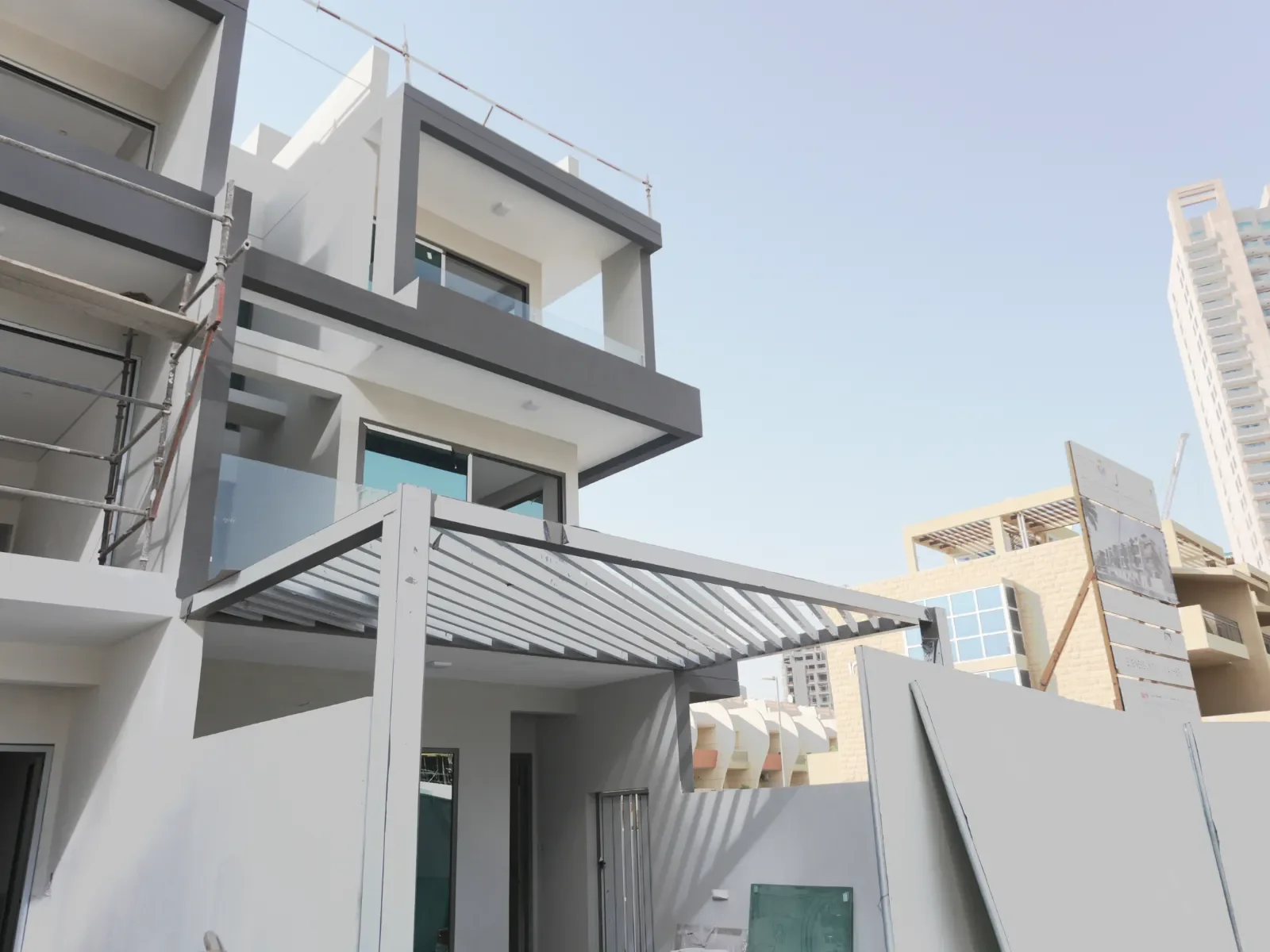 Luxury Corner Unit with Pvt Lift | Completion Dec 2025