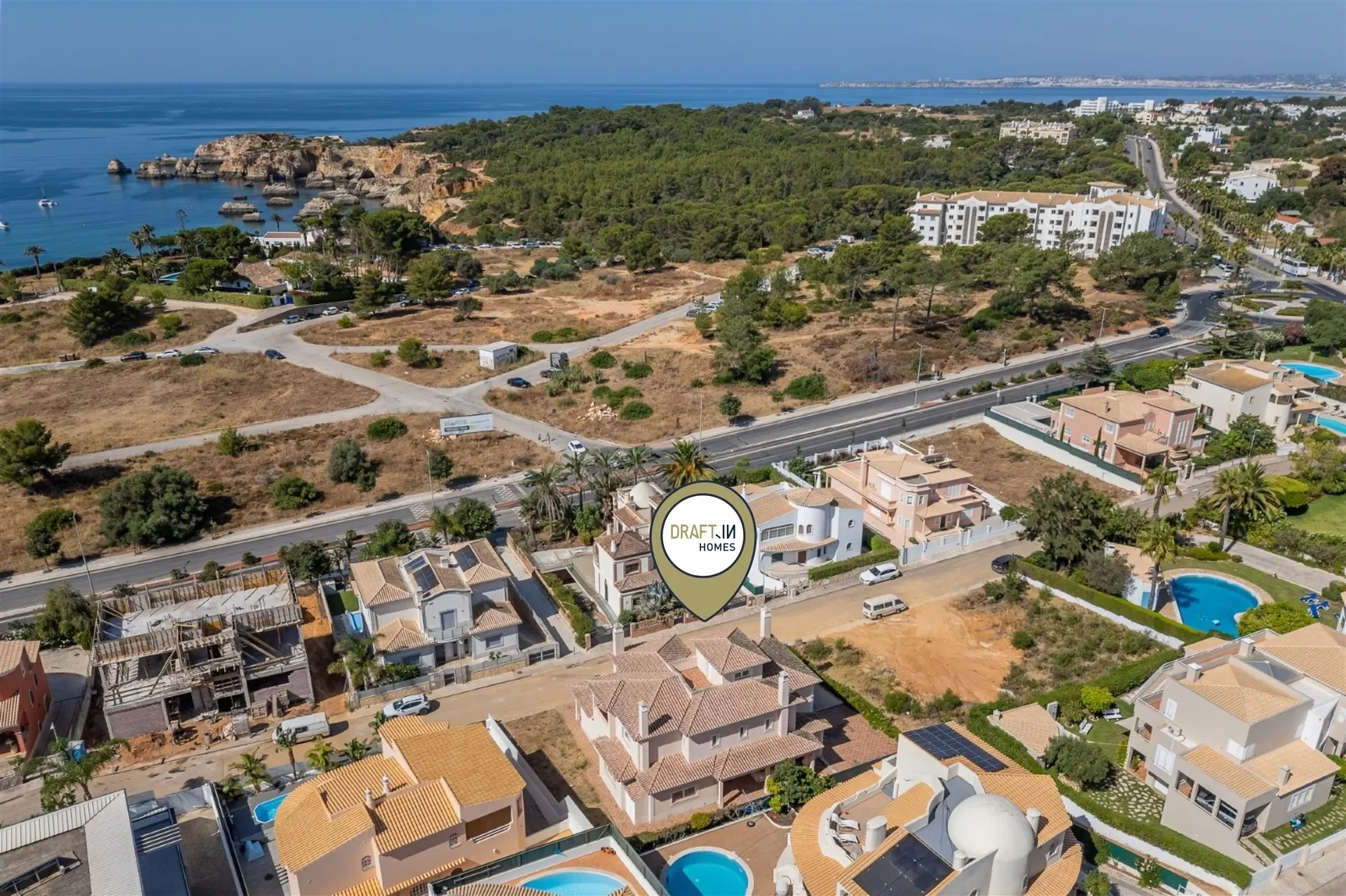 Portimão, Faro, Portimao, Algarve, Portugal. - Photo 3