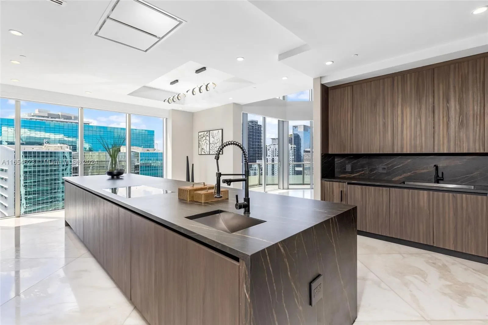 1300 Brickell Bay Dr, #PH4400, Miami, Florida, United States. - Photo 20