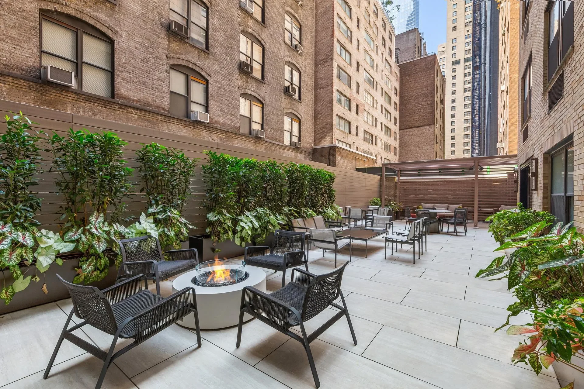110 CENTRAL PARK S, New York, New York, United States. - Photo 14