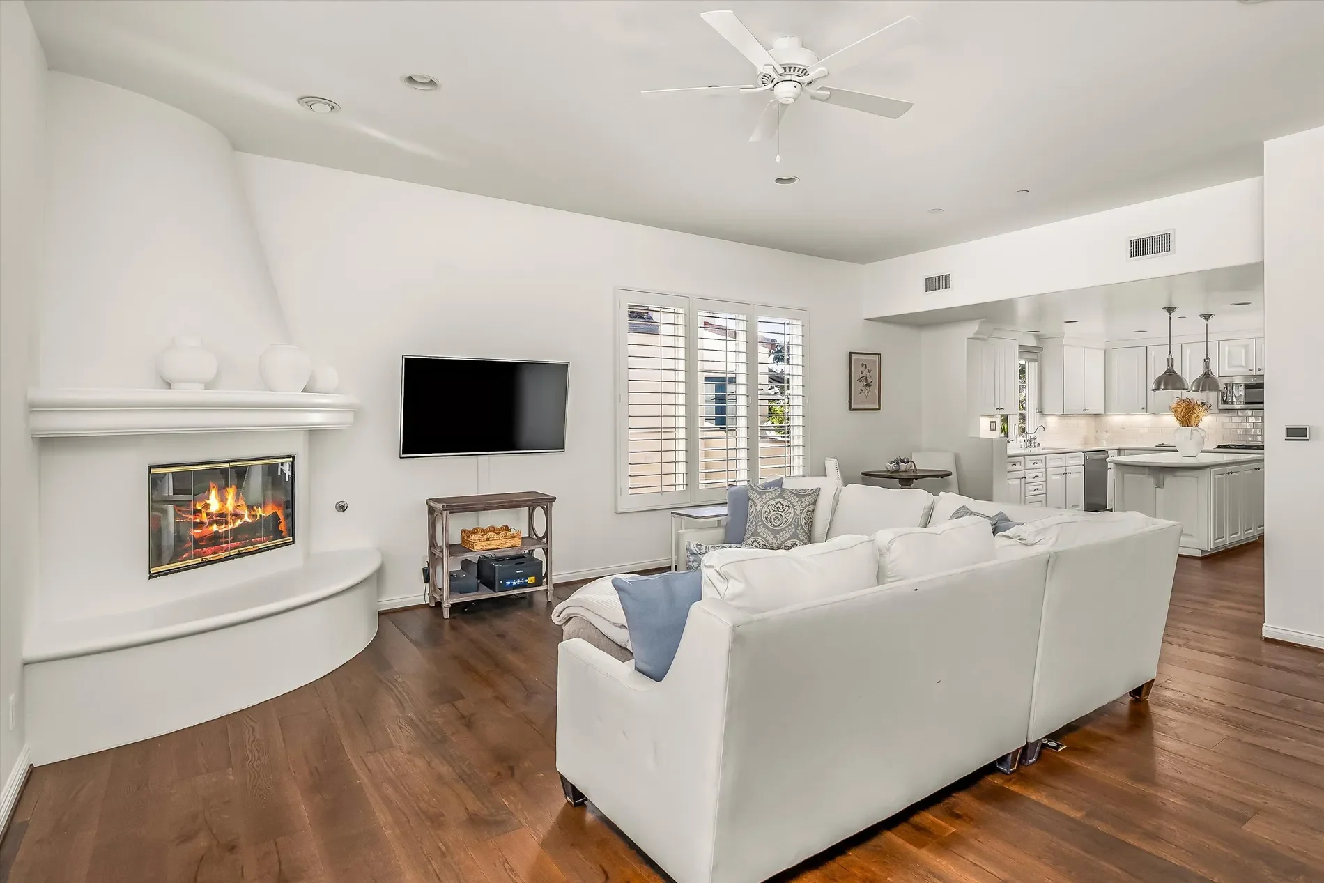 218 Santa Barbara Street D, Santa Barbara, California, United States. - Photo 4