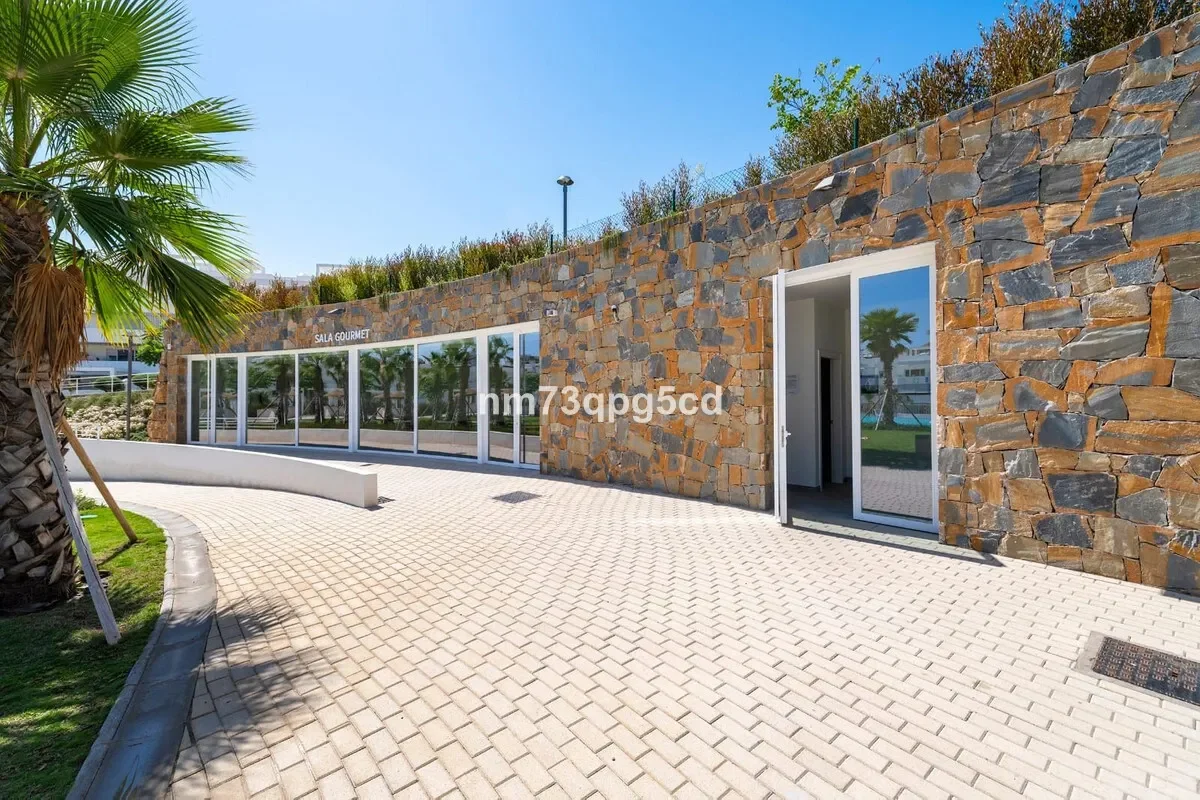 Exterior photo 7
