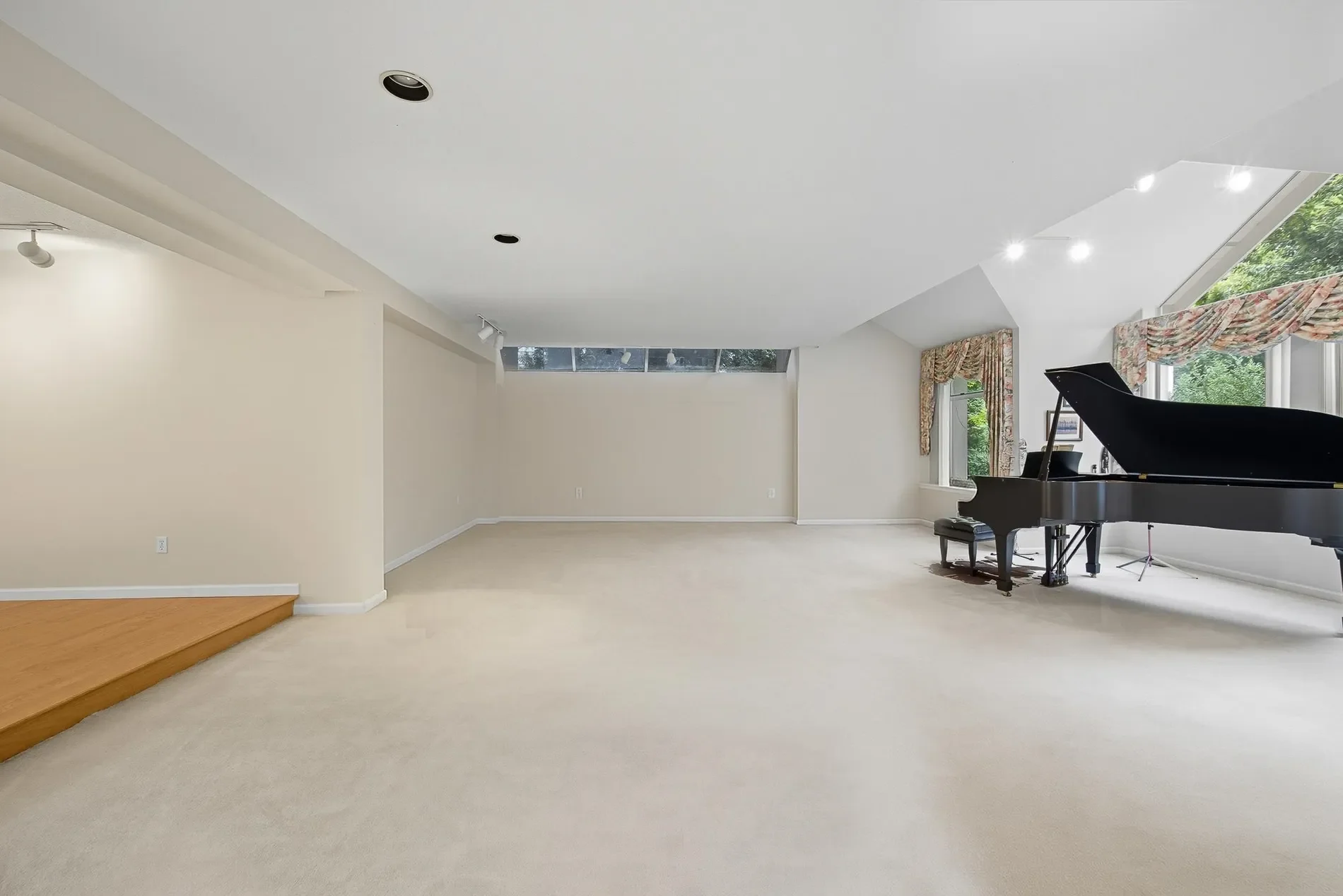 Gallery photo 3