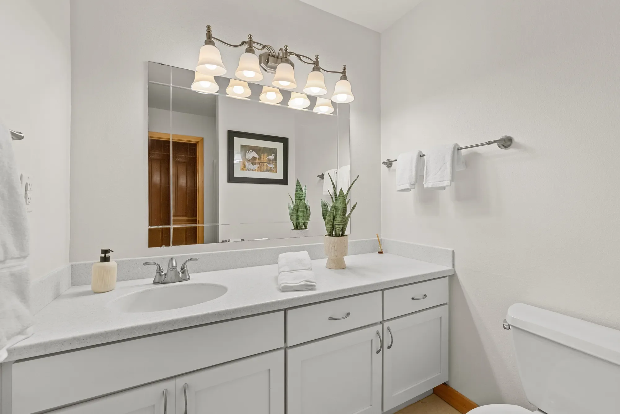 6423 Sand Point Wy NE , Seattle, WA 98115, Seattle, Washington, United States. - Photo 18