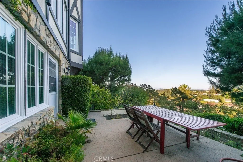 3155 Stone Oak Drive, Los Angeles, CA, 90049, USA, Los Angeles, California, United States. - Photo 3