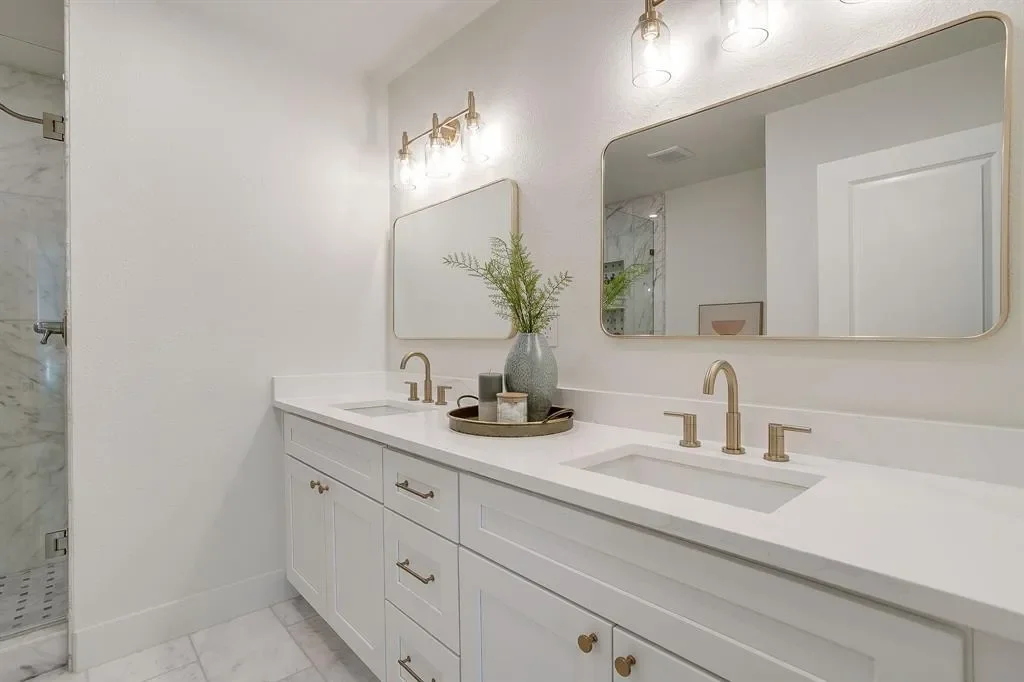 2560 Rogers Avenue, Fort Worth, Texas, United States. - Photo 17