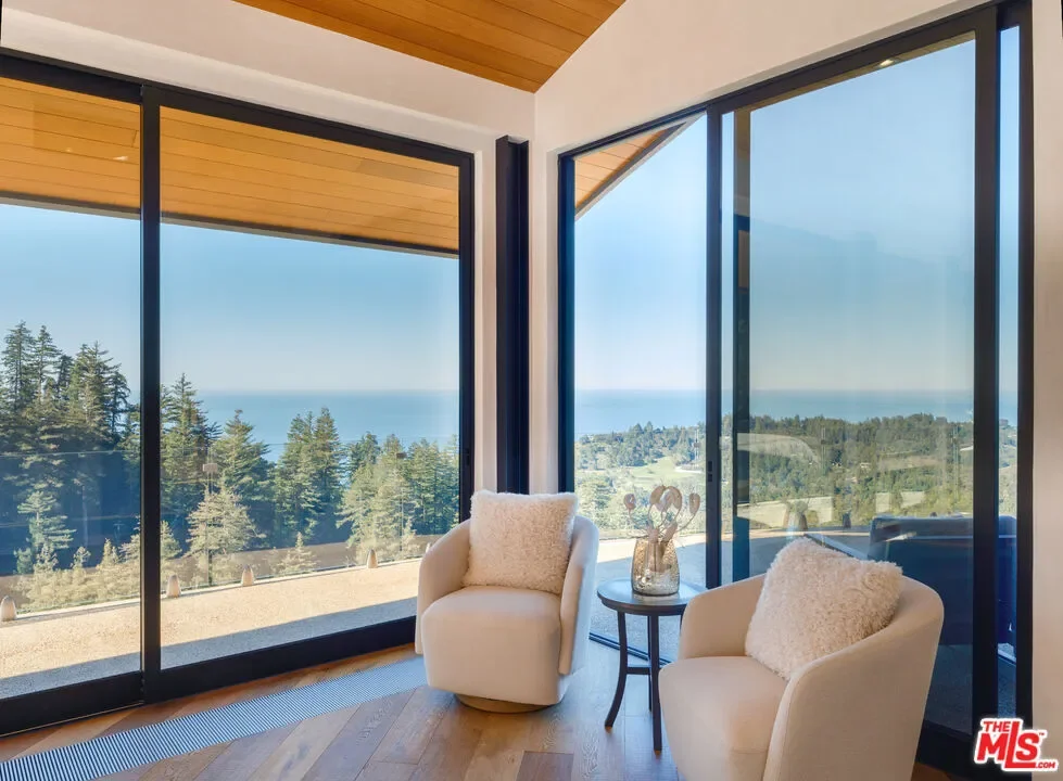 47730 Coast Ridge Road, Big Sur, California, United States. - Photo 2