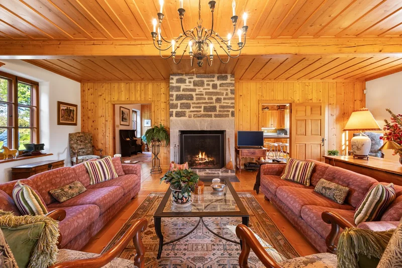 975 Boul. de Bromont, Bromont, Quebec, Canada. - Photo 21