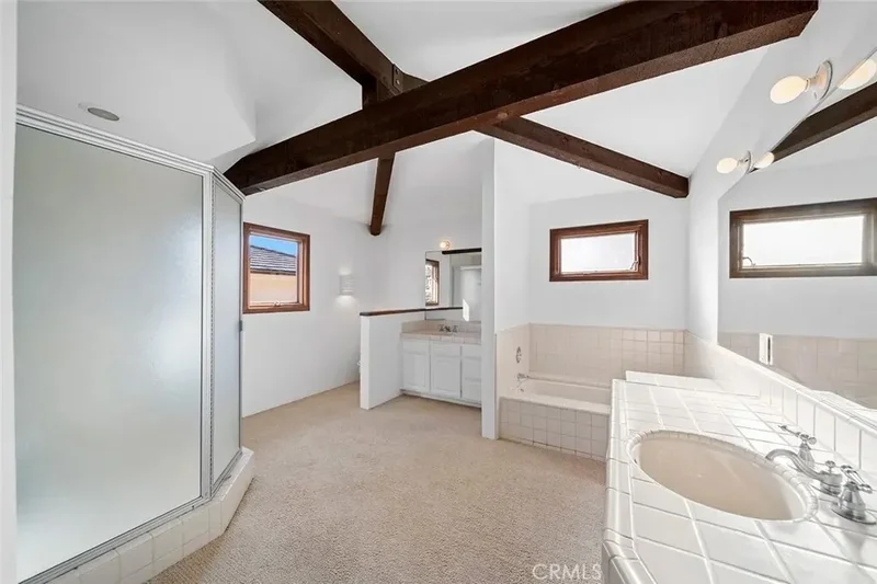 64 Emerald Bay, Laguna Beach, California, United States. - Photo 28