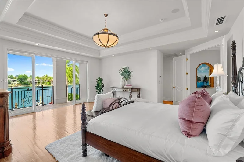 66 S Hibiscus Dr, Miami Beach, Florida, United States. - Photo 18