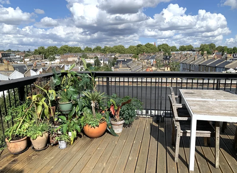 St Clement's Yard, Archdale Road, London, England, United Kingdom. - Photo 11