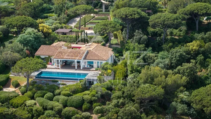 Saint-Tropez, Provence-Alpes-Côte d'Azur, France. - Photo 10