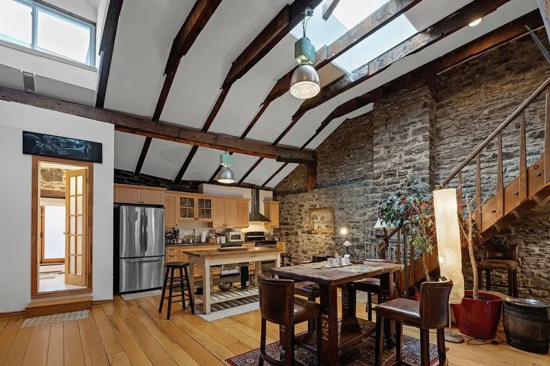 310-312 Rue St-Paul O., Montreal, QC H3Y2A3, Montreal, Quebec, Canada. - Photo 16