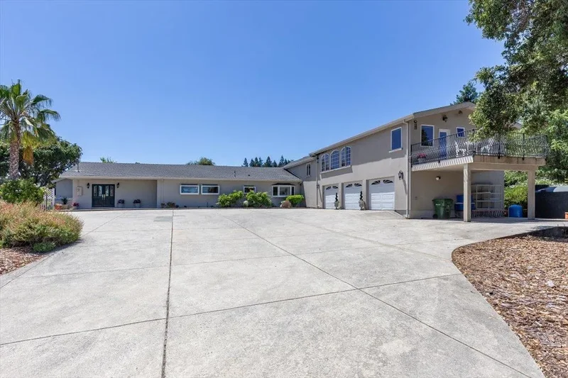 22187 Old Santa Cruz Highway, Los Gatos, California, United States. - Photo 34