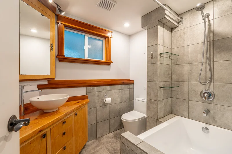 5080 Sunshine Coast Highway, Sechelt, BC V7Z 0G6, Sechelt, British Columbia, Canada. - Photo 10