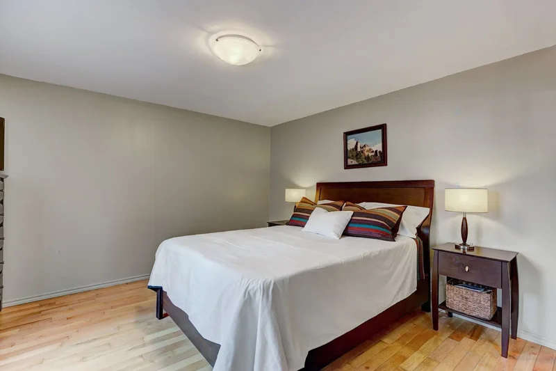 174 Av. Stirling, Montreal, Quebec, Canada. - Photo 12
