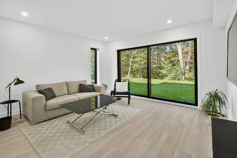 1330 Rue Patricia-Paré, Mont-Tremblant, Quebec, Canada. - Photo 24