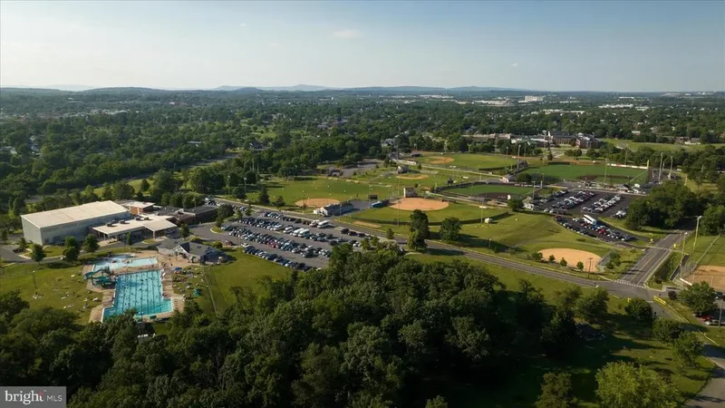 199 Meeting House Drive, Winchester, VA 22602, Winchester, Virginia, United States. - Photo 72