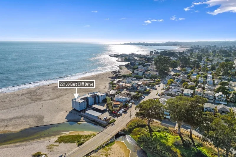 22130 E Cliff Drive, Santa Cruz, California, United States. - Photo 35
