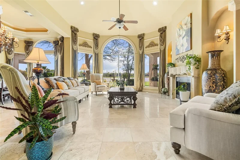 843 Royal Lakes Boulevard, Rosenberg, Texas, United States. - Photo 11