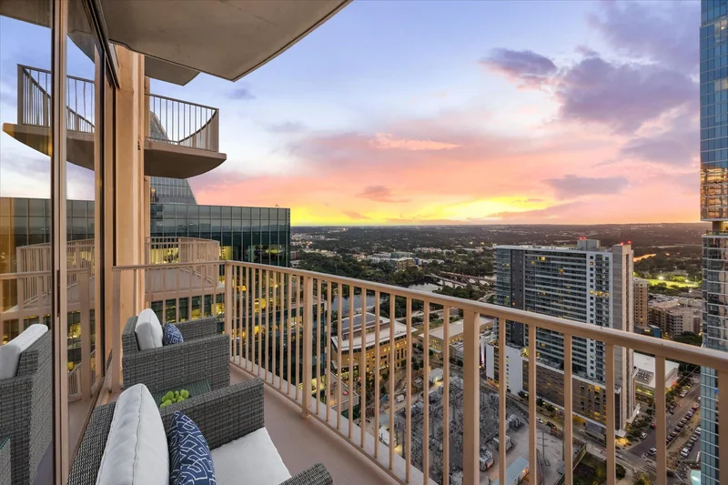 360 Nueces ST 3504, Austin, Texas, United States. - Photo 4