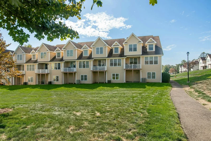 179 Remy Court, 179, Shelton, CT 06484, Shelton, Connecticut, United States. - Photo 24