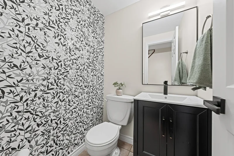 154 Covington Crescent, Kitchener, ON N2N 2X4, Kitchener, Ontario, Canada. - Photo 2