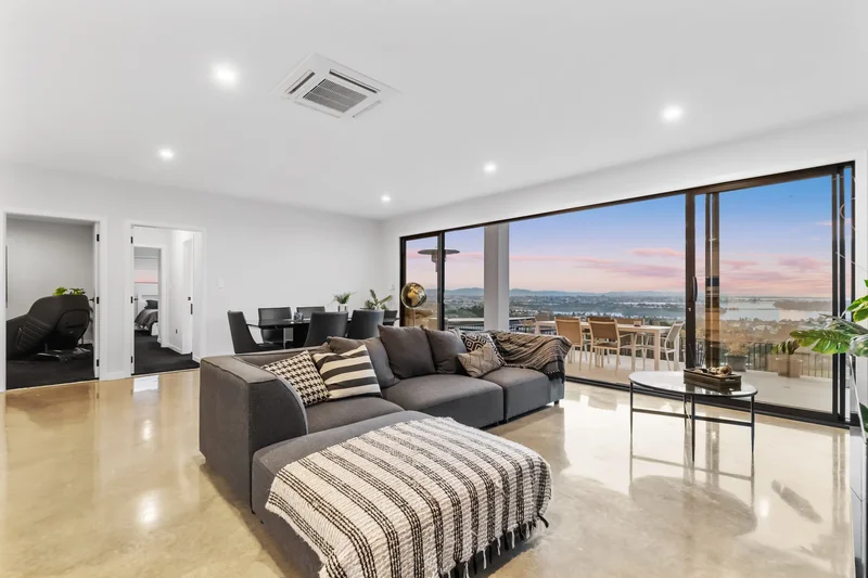 42 Oceana Drive, Welcome Bay, Tauranga 3175, New Zealand, Tauranga, Bay of Plenty, New Zealand. - Photo 2