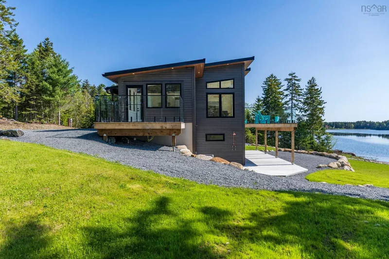 125 Indian Path Road, Lunenburg, Nova Scotia, Canada. - Photo 13