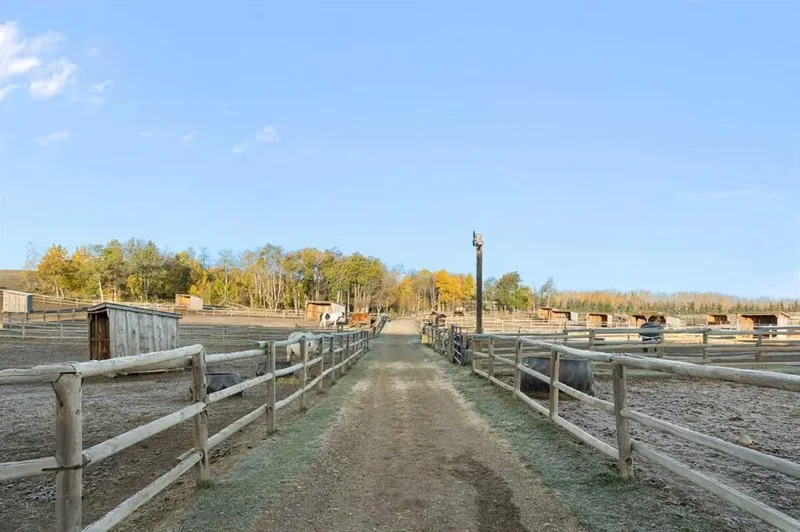 33038 Township Road 272, Rural Rocky View County, AB, T4C 2Z6, CANADA, Airdrie, Alberta, Canada. - Photo 22