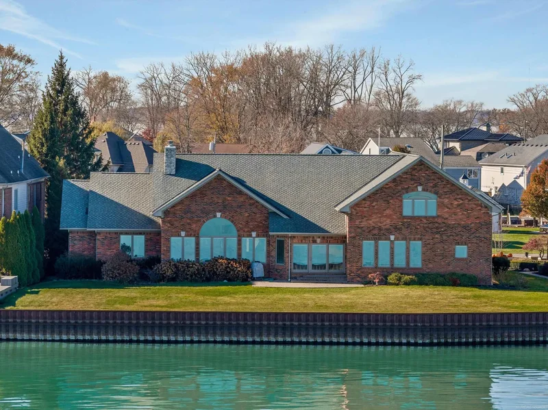 37580 Lakeshore, Harrison Twp, MI 48045, St. Clair Shores, Michigan, United States. - Photo 75