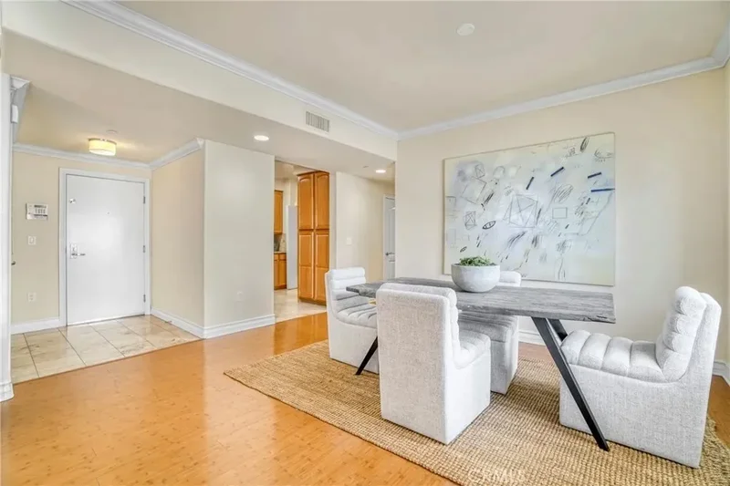 11923 Darlington Avenue 302, Los Angeles, California, United States. - Photo 6