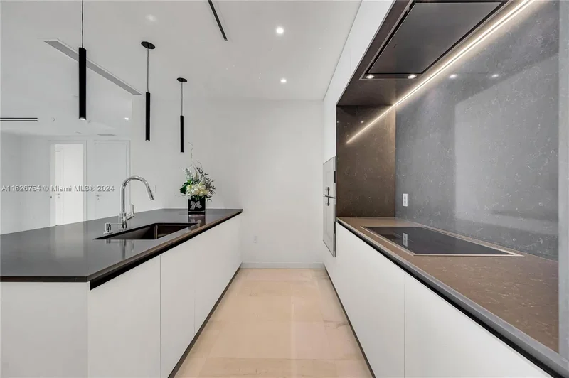 300 Biscayne Blvd Way 703, Miami, Florida, United States. - Photo 17