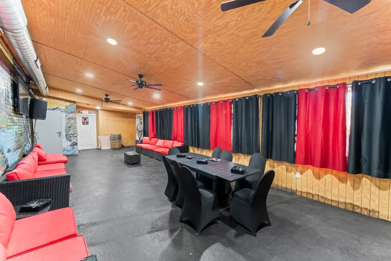 811 Dixwell Avenue, Hamden, CT 06511, New Haven, Connecticut, United States. - Photo 31
