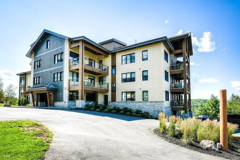 115 Ch. des Sous-Bois 305, Mont-Tremblant, Quebec, Canada. - Photo 49
