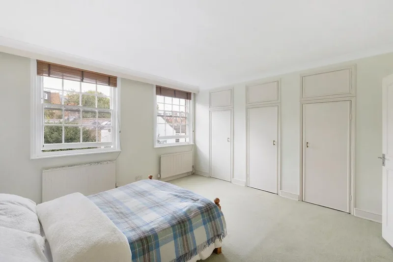Pembridge Villas, London, England, United Kingdom. - Photo 13