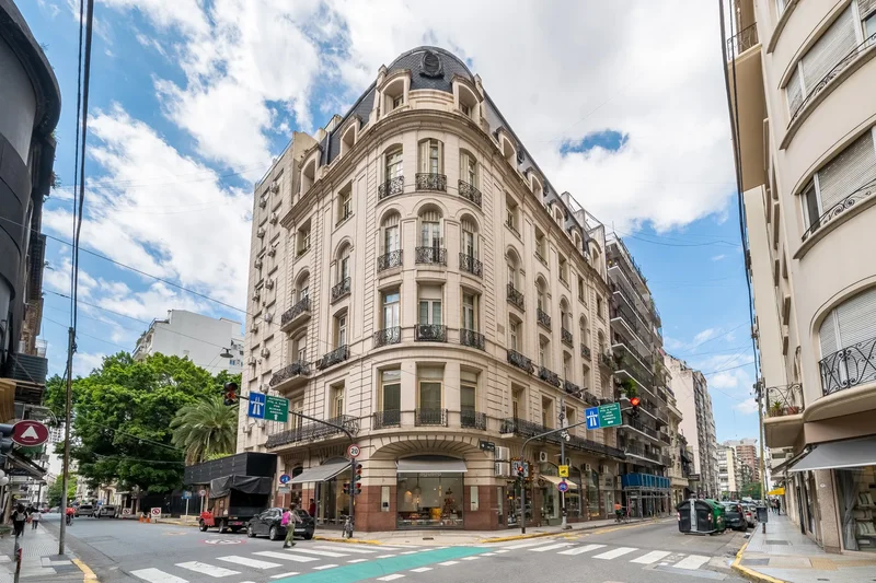 Apartment/Office In Recoleta