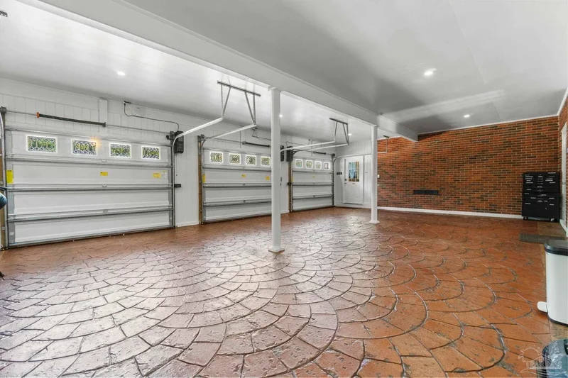 1415 N Barcelona, Pensacola, FL 32501, Pensacola, Florida, United States. - Photo 41