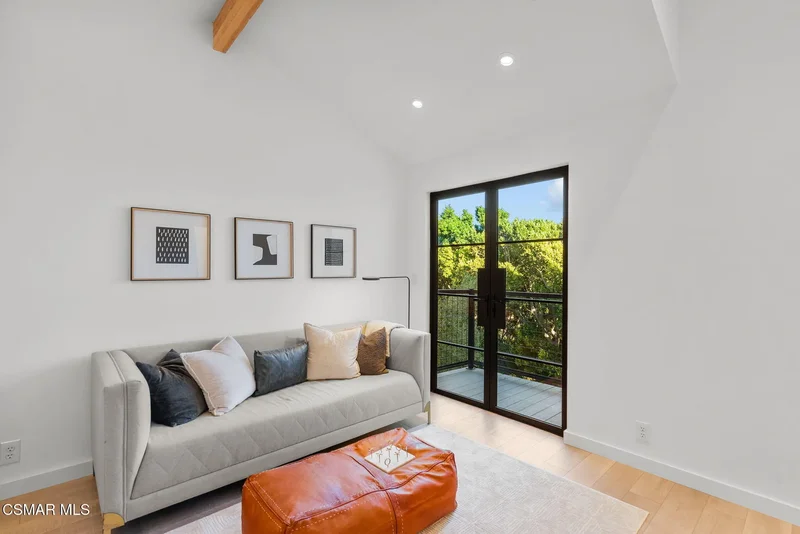33235 Mulholland Highway, Malibu, CA 90265, Malibu, California, United States. - Photo 40
